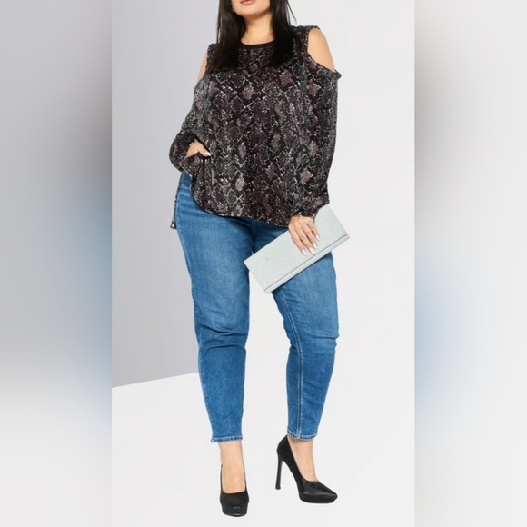 Michael Kors Sweaters - NWT ❤️ Michael Kors blouse with cut-out sleeves Snake Print